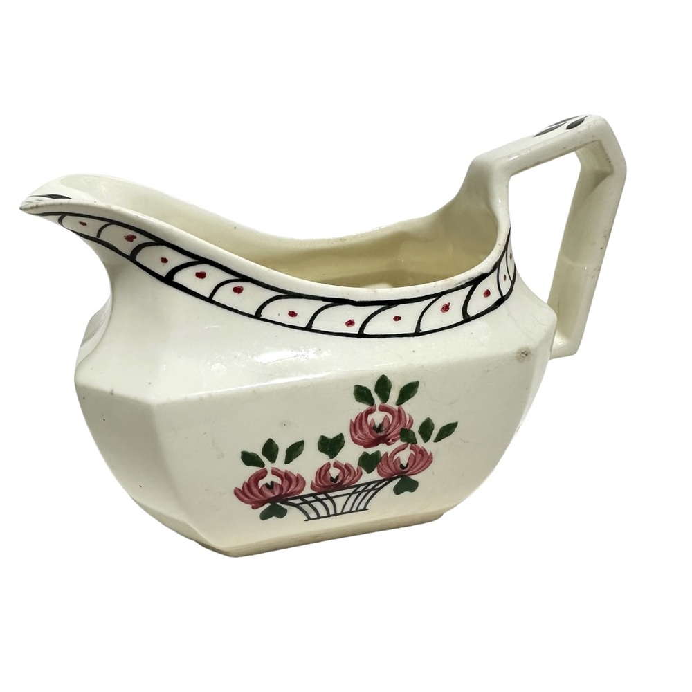 The Oberlin Crescent Ivory Gravy Boat